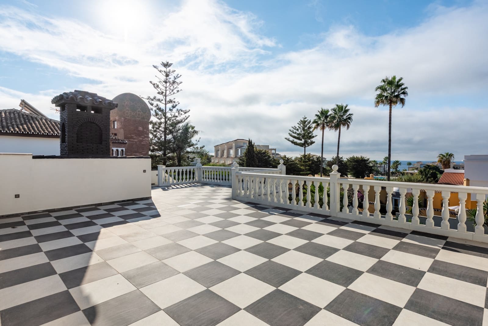 7 soveværelse Villa til salg i Mijas Costa med swimmingpool garage - € 1.650.000 (Ref: 10101151)