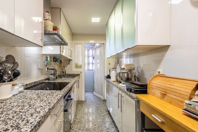 3 soverom Leilighet til salgs i Fuengirola med svømmebasseng - € 390 000 (Ref: 10140333)
