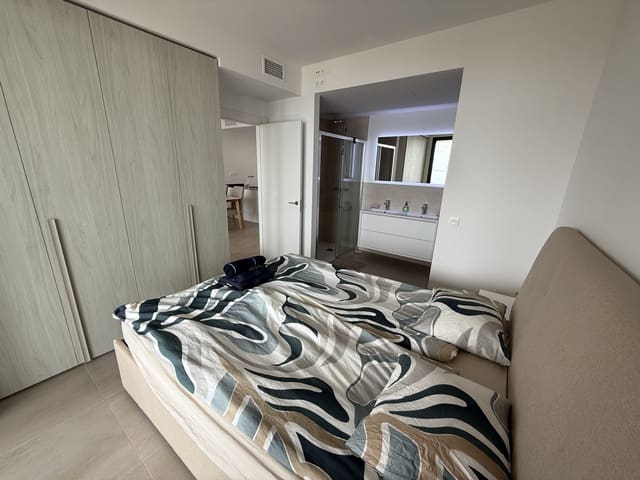 2 slaapkamer Appartement te koop in Las Gaviotas  - Carvajal, Fuengirola met zwembad garage - € 695.000 (Ref: 10140334)