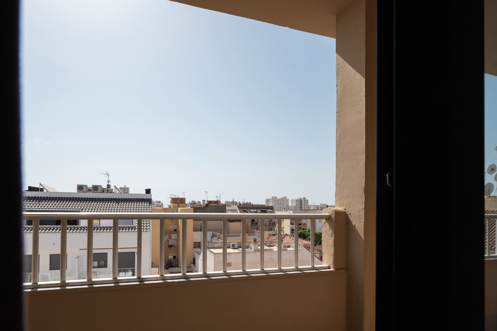 2 bedroom Penthouse for sale in Fuengirola - € 295,000 (Ref: 10181978)