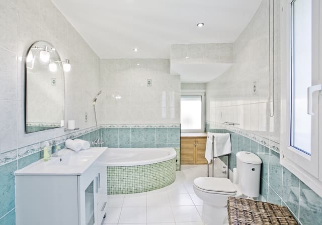 6 soverom Villa til salgs i El Faro, Mijas med svømmebasseng garasje - € 895 000 (Ref: 8643941)