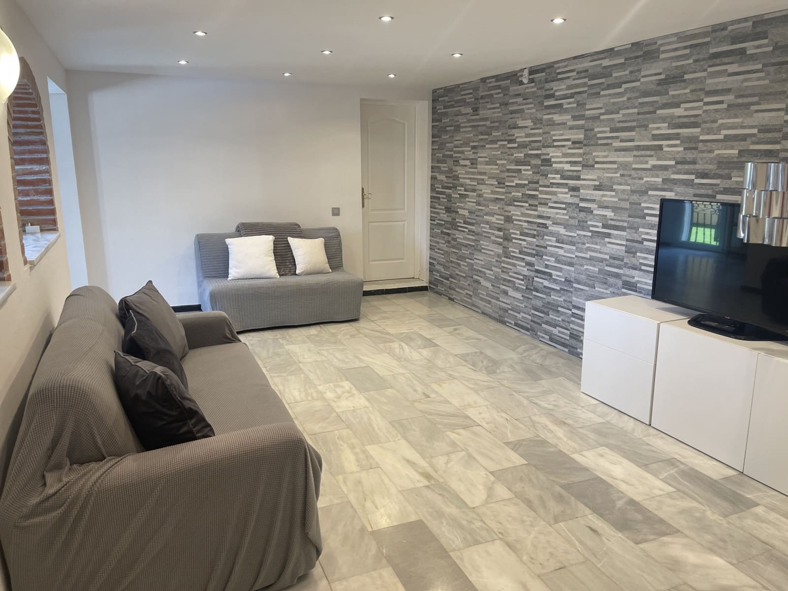 6 soverom Villa til salgs i El Faro med svømmebasseng garasje - € 895 000 (Ref: 8643941)