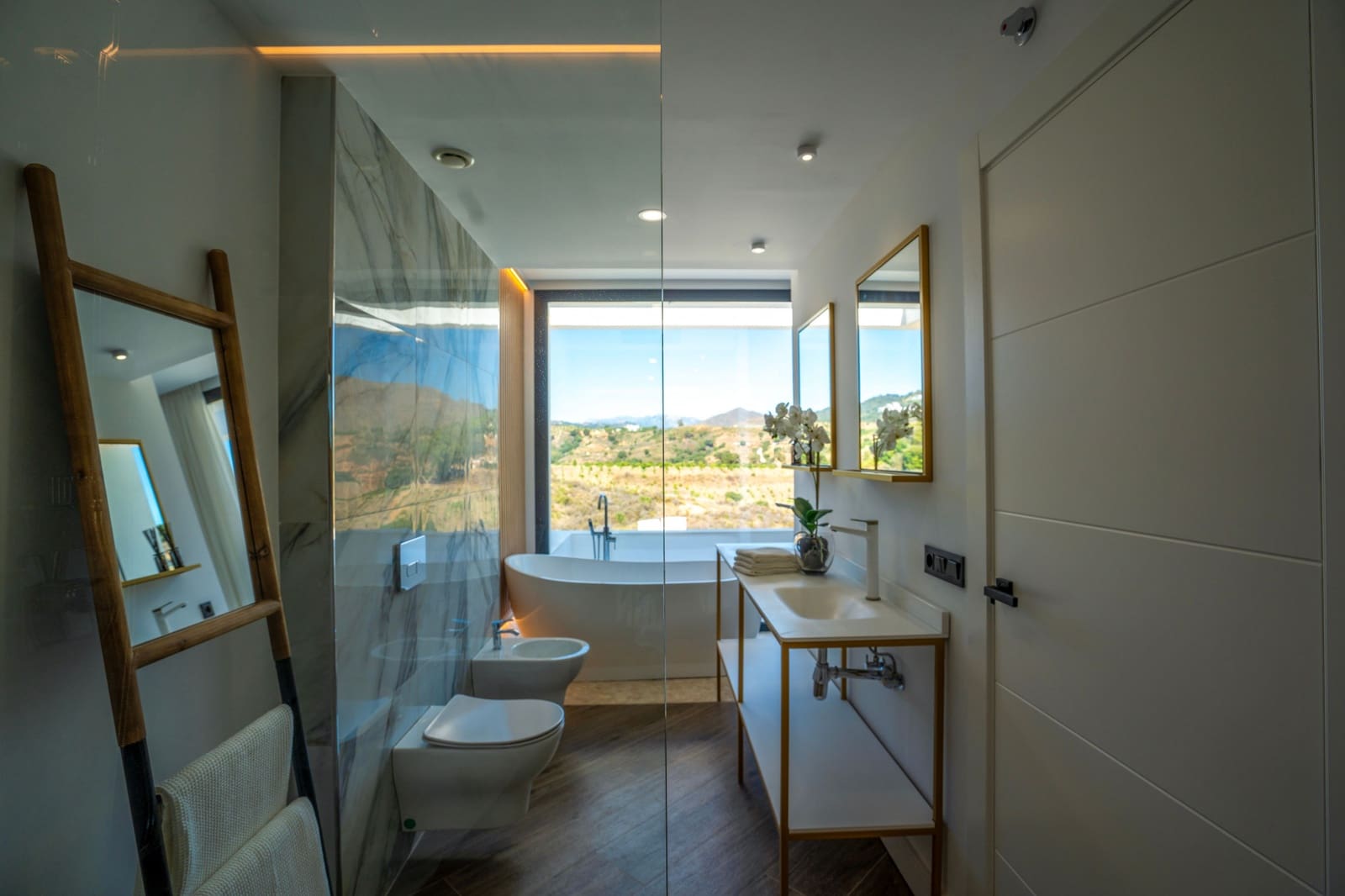 3 bedroom Villa for sale in Mijas Costa - € 1,150,000 (Ref: 8643978)