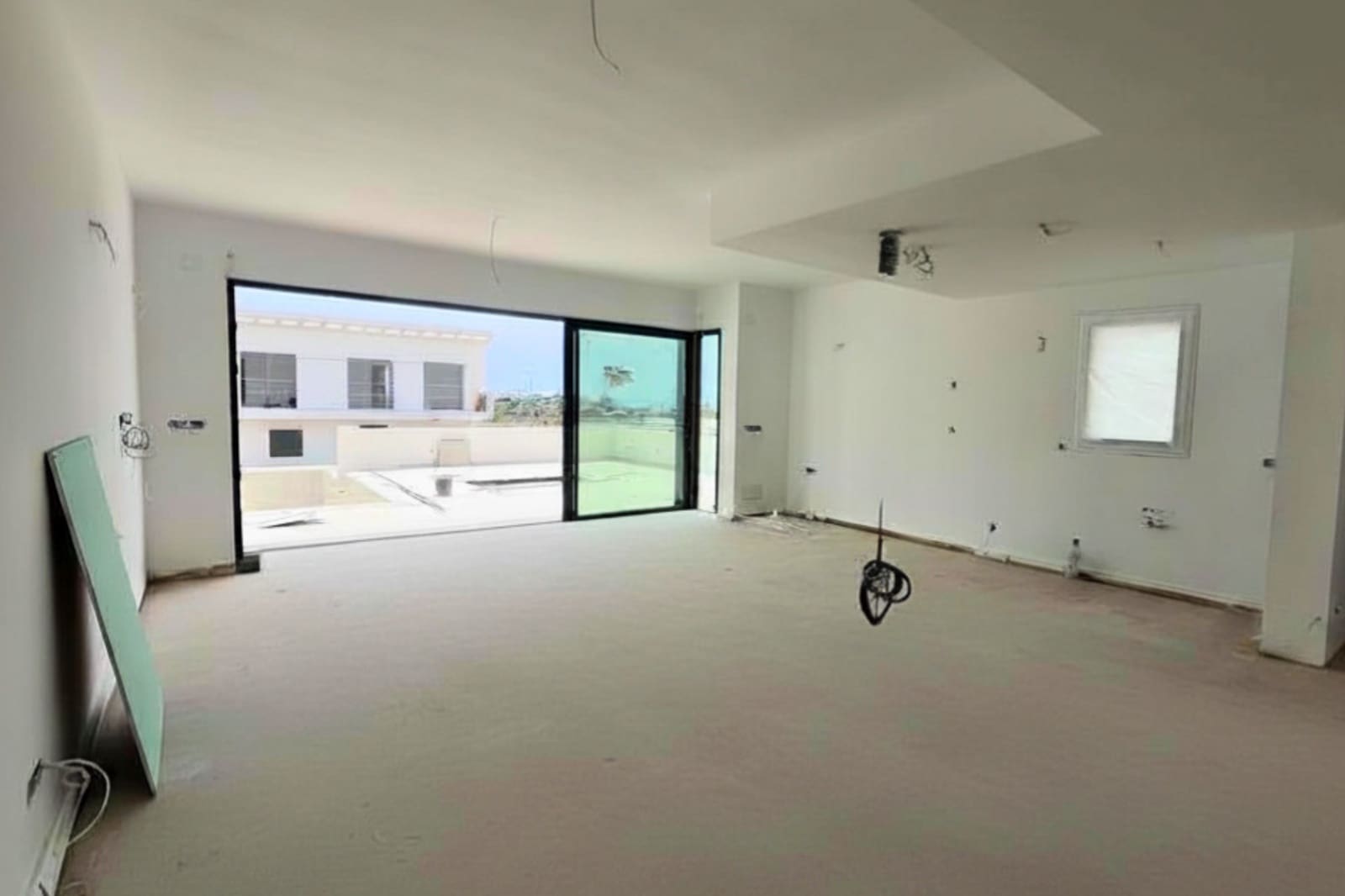 4 soveværelse Semi-Rækkehus til salg i La Cala de Mijas med swimmingpool garage - € 863.000 (Ref: 8643991)