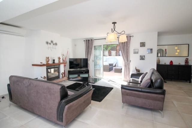 4 soveværelse Villa til salg i El Chaparral, Mijas med swimmingpool garage - € 750.000 (Ref: 8736438)