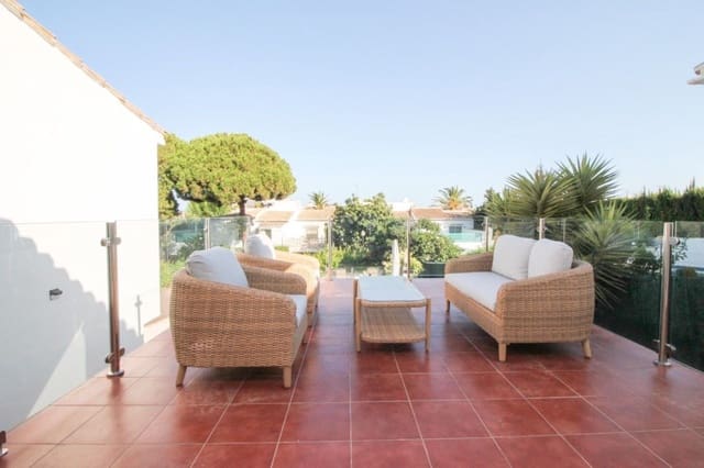 4 soveværelse Villa til salg i El Chaparral, Mijas med swimmingpool garage - € 750.000 (Ref: 8736438)