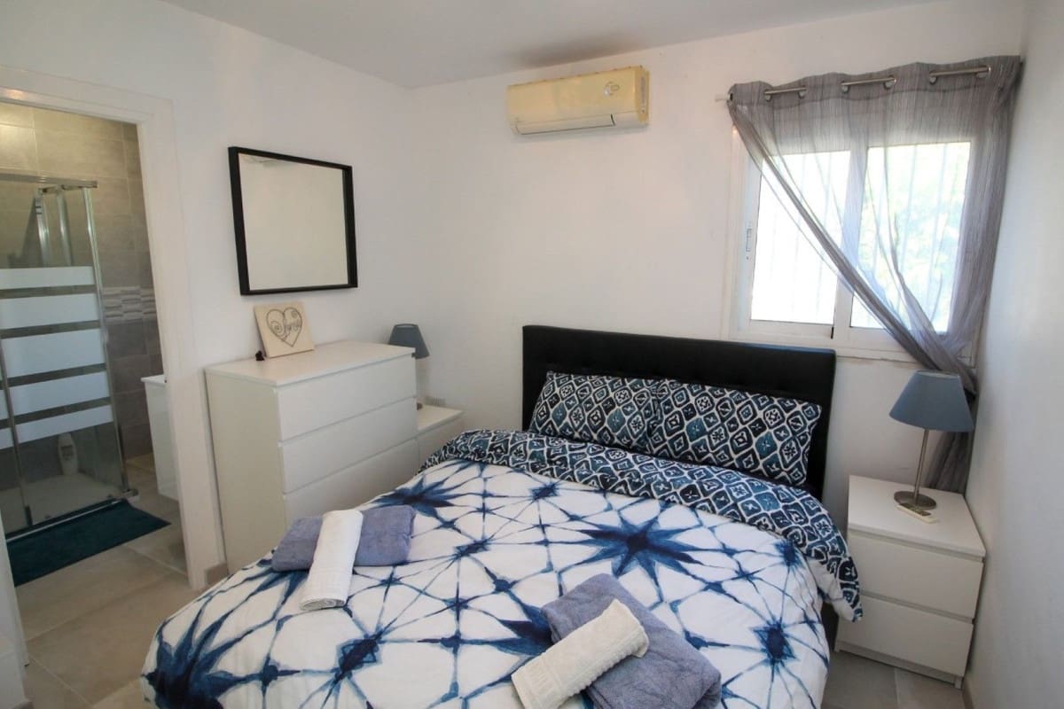 4 soveværelse Villa til salg i El Chaparral med swimmingpool garage - € 750.000 (Ref: 8736438)