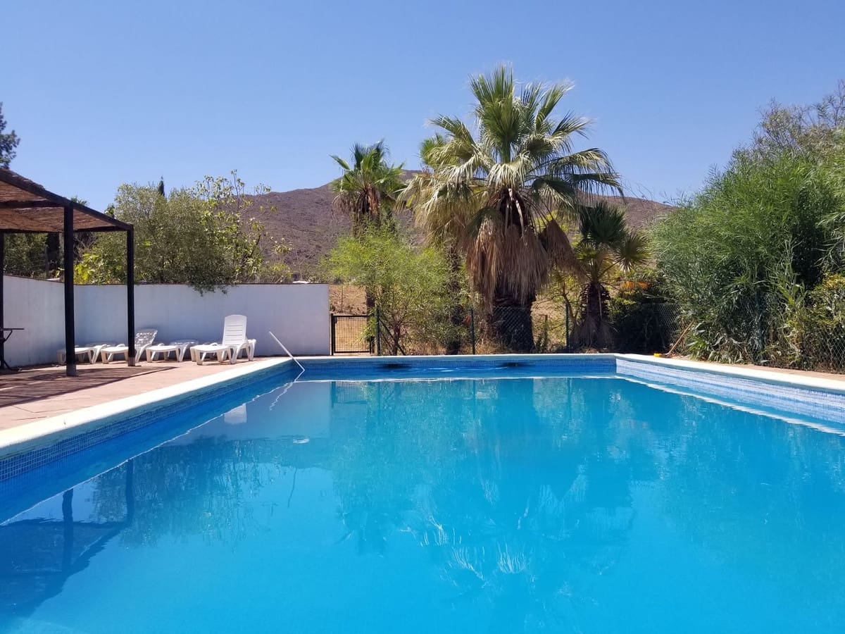 4 sypialnia Finka/Dom wiejski na sprzedaż w Mijas Costa z basenem garażem - 1 195 000 € (Ref: 8738593)