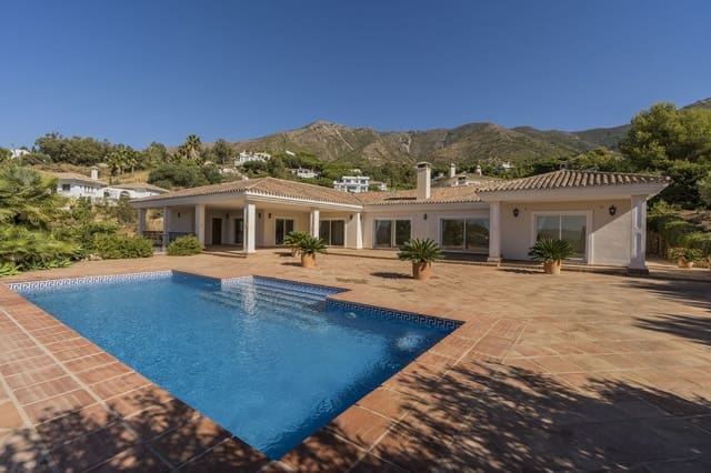 5 soverom Villa til salgs i Valtocado, Mijas med svømmebasseng garasje - € 1 375 000 (Ref: 8762505)
