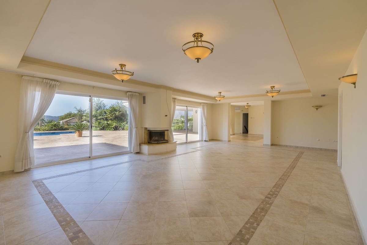 5 chambre Villa/Maison à vendre à Valtocado avec piscine garage - 1 375 000 € (Ref: 8762505)