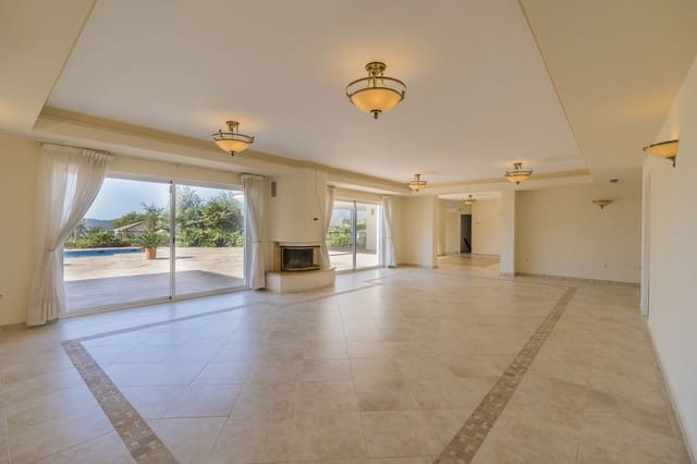 5 chambre Villa/Maison à vendre à Valtocado, Mijas avec piscine garage - 1 375 000 € (Ref: 8762505)