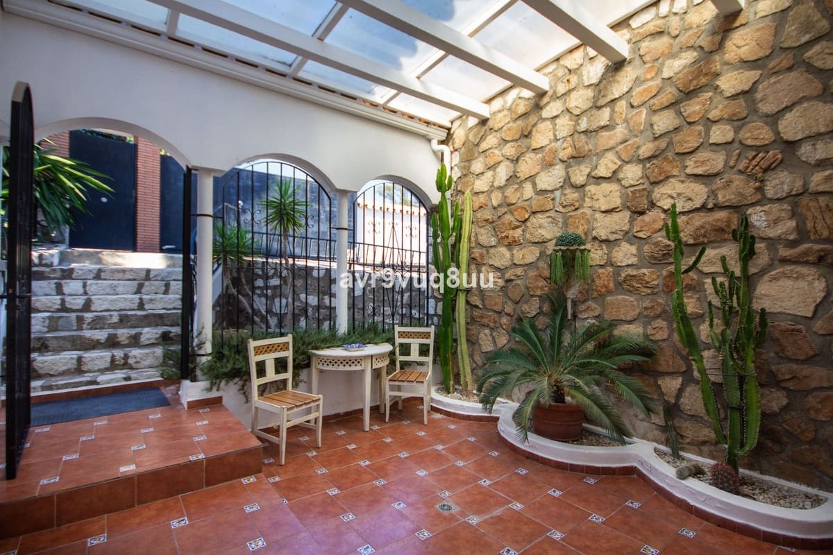 7 bedroom Villa for sale in Campo Mijas with pool garage - € 1,395,000 (Ref: 8762506)