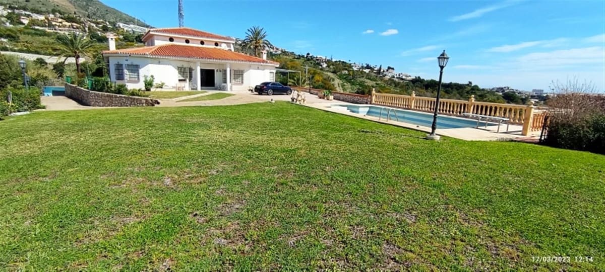 7 sypialnia Willa na sprzedaż w Benalmadena z garażem - 1 545 000 € (Ref: 8762507)