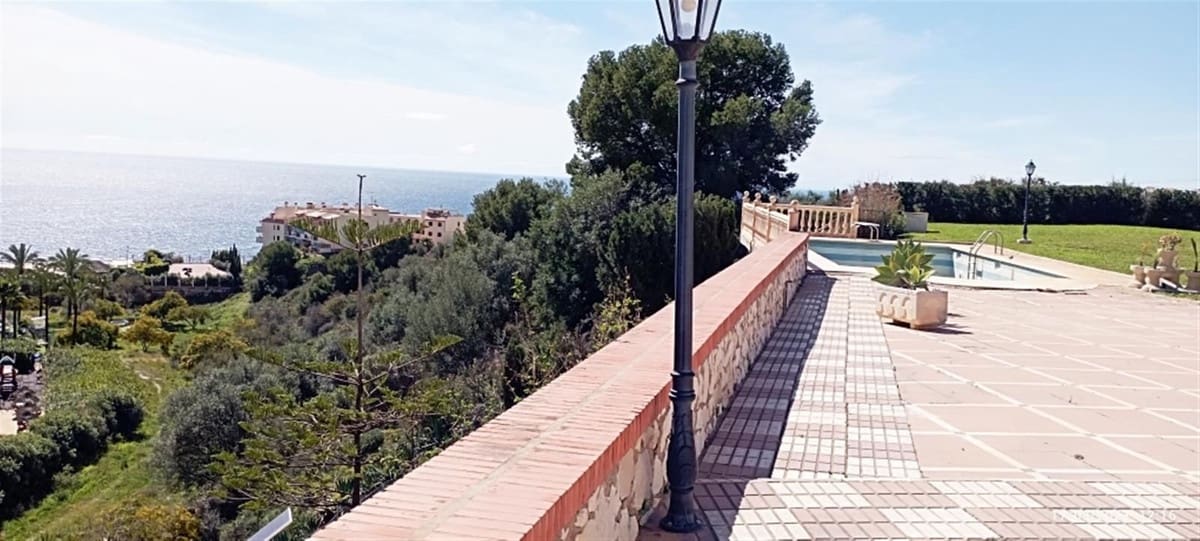 7 sypialnia Willa na sprzedaż w Benalmadena z garażem - 1 545 000 € (Ref: 8762507)