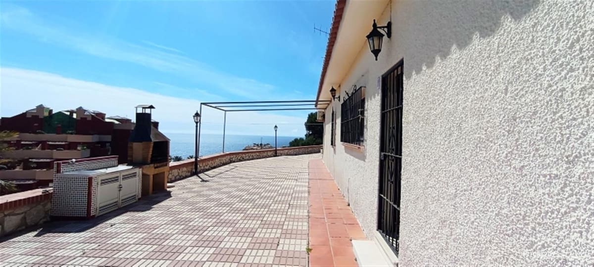 7 sypialnia Willa na sprzedaż w Benalmadena z garażem - 1 545 000 € (Ref: 8762507)