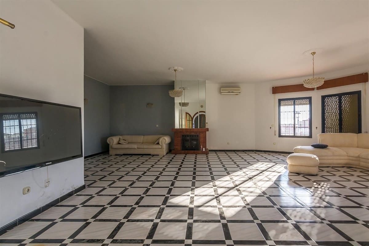 Chalet de 7 habitaciones en Benalmádena en venta con garaje - 1.545.000 € (Ref: 8762507)