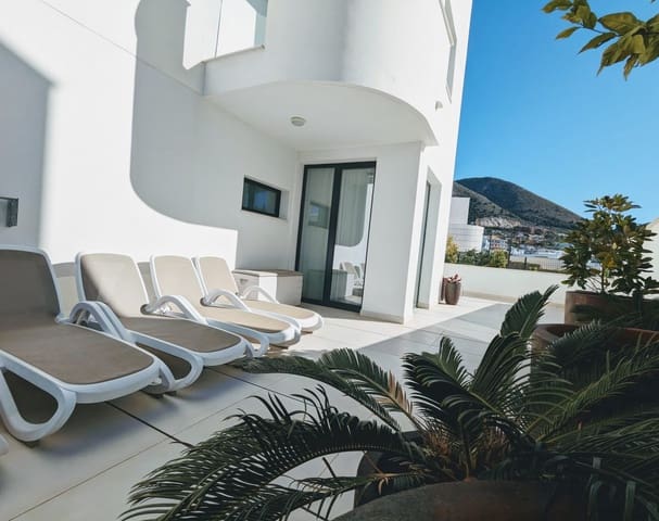 3 bedroom Apartment for sale in El Higuerón, Fuengirola with pool garage - € 795,000 (Ref: 8779035)