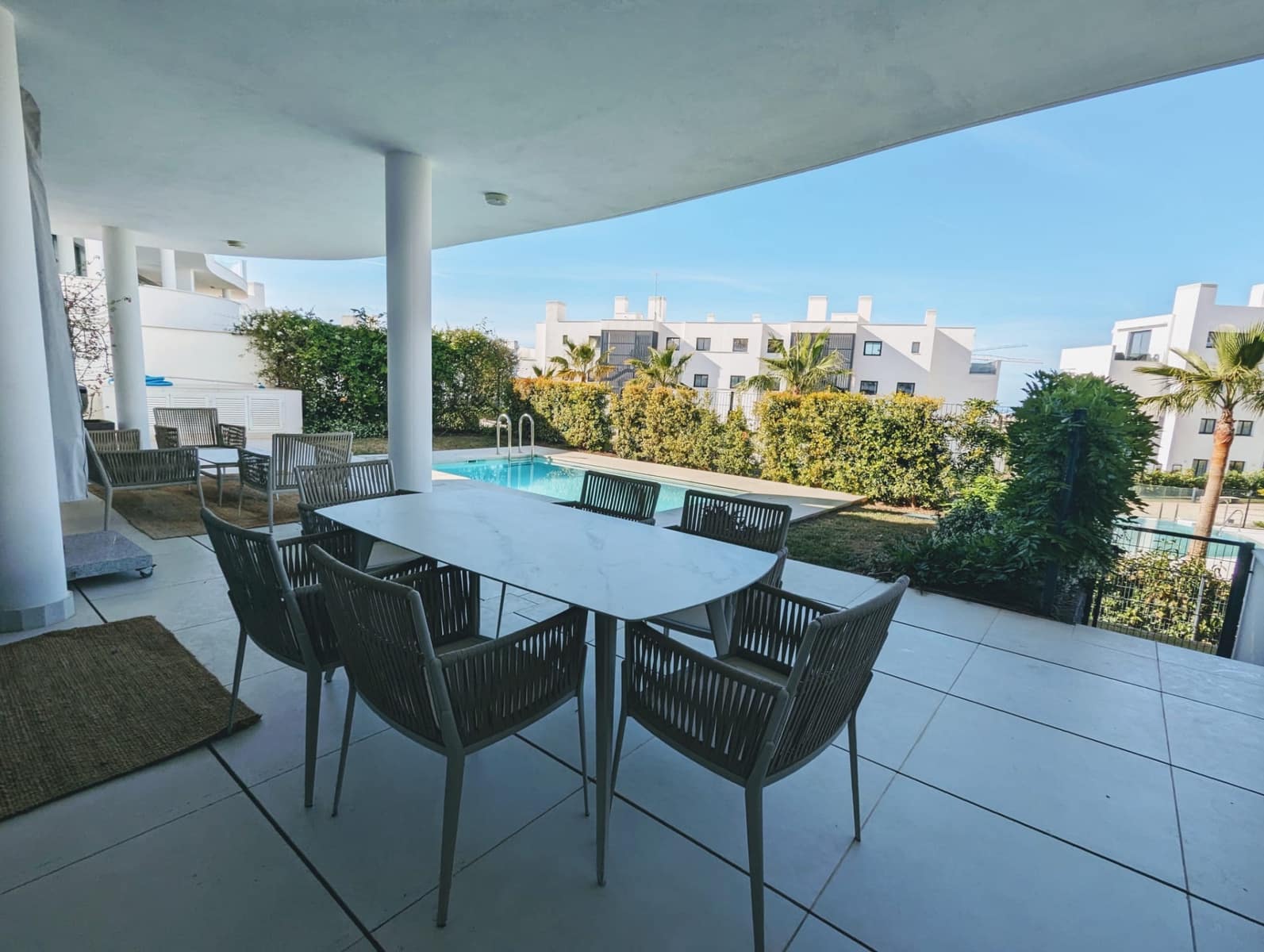 Apartamento de 3 habitaciones en Fuengirola en venta con piscina garaje - 795.000 € (Ref: 8779035)