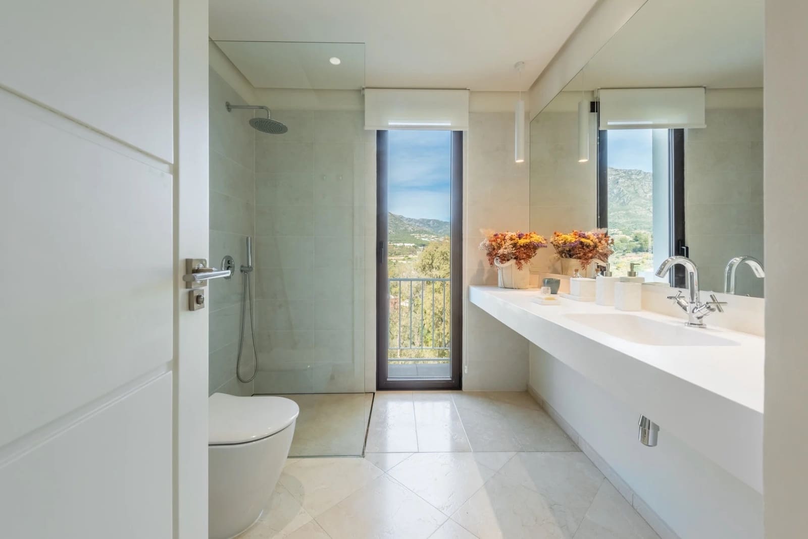 Chalet de 6 habitaciones en Marbella en venta con piscina garaje - 3.950.000 € (Ref: 8920194)