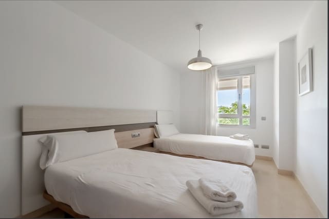 3 sovrum Lägenhet till salu i San Pedro de Alcantara, Marbella med pool garage - 775 000 € (Ref: 8956112)