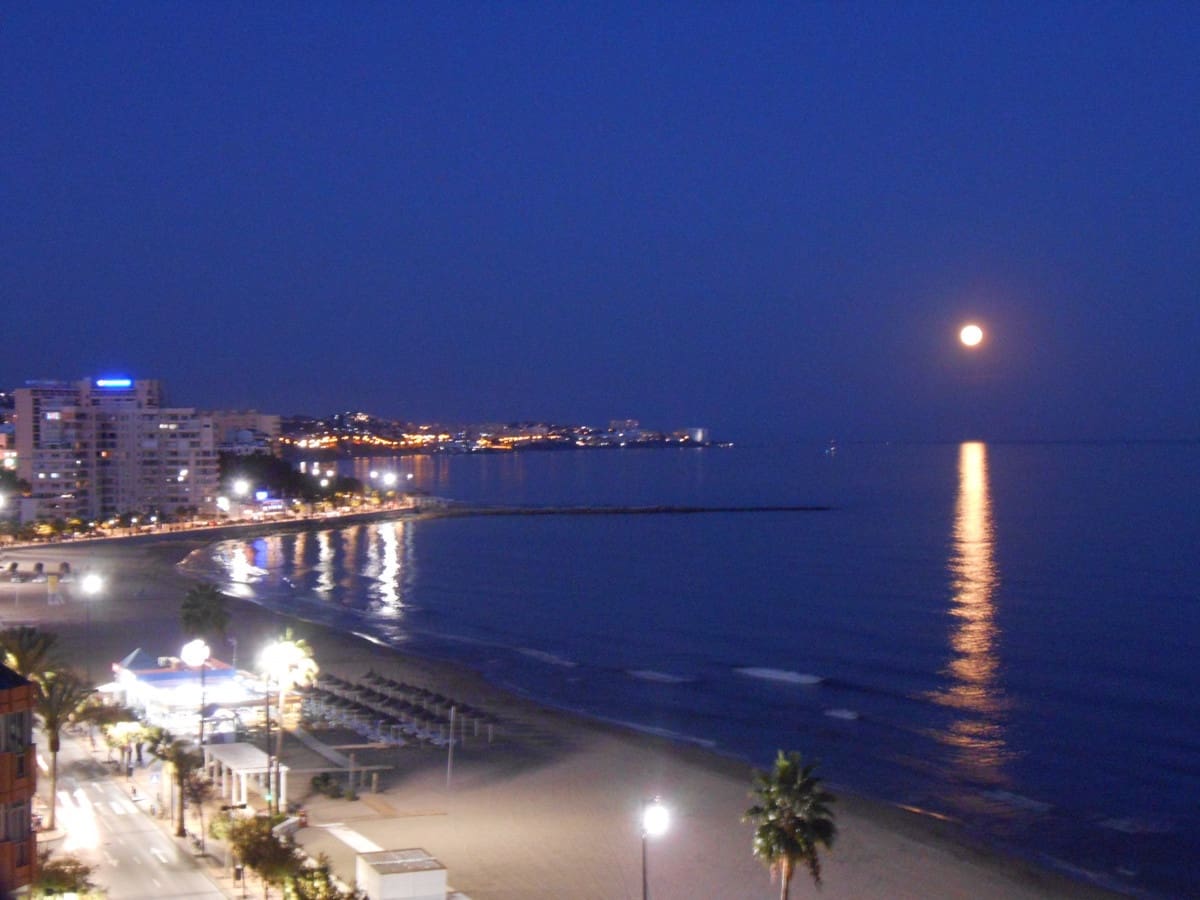 1 soveværelse Lejlighed til salg i Fuengirola med swimmingpool - € 350.000 (Ref: 8977279)