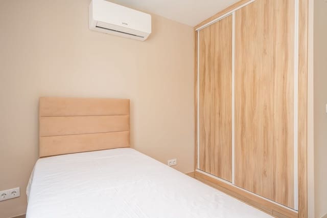 7 slaapkamer Villa te koop in Benalmadena Costa, Benalmádena met zwembad garage - € 1.400.000 (Ref: 8987254)