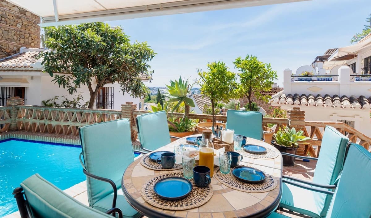 3 sypialnia Dom na sprzedaż w Mijas Costa z basenem garażem - 770 000 € (Ref: 9006040)