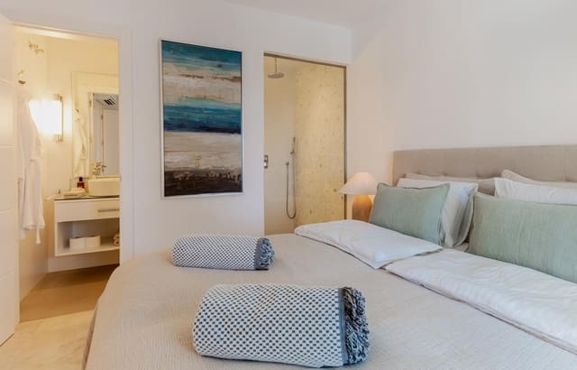 3 sypialnia Dom na sprzedaż w Mijas Costa, Mijas z basenem garażem - 770 000 € (Ref: 9006040)