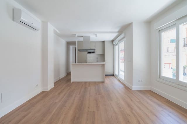 3 makuuhuone Huoneisto myytävänä paikassa Fuengirola mukana 
autotalli - 355 000 € (Ref: 9015899)