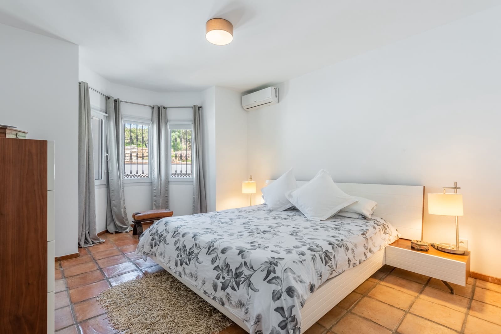 5 chambre Villa/Maison à vendre à Estepona avec piscine garage - 1 390 000 € (Ref: 9019275)