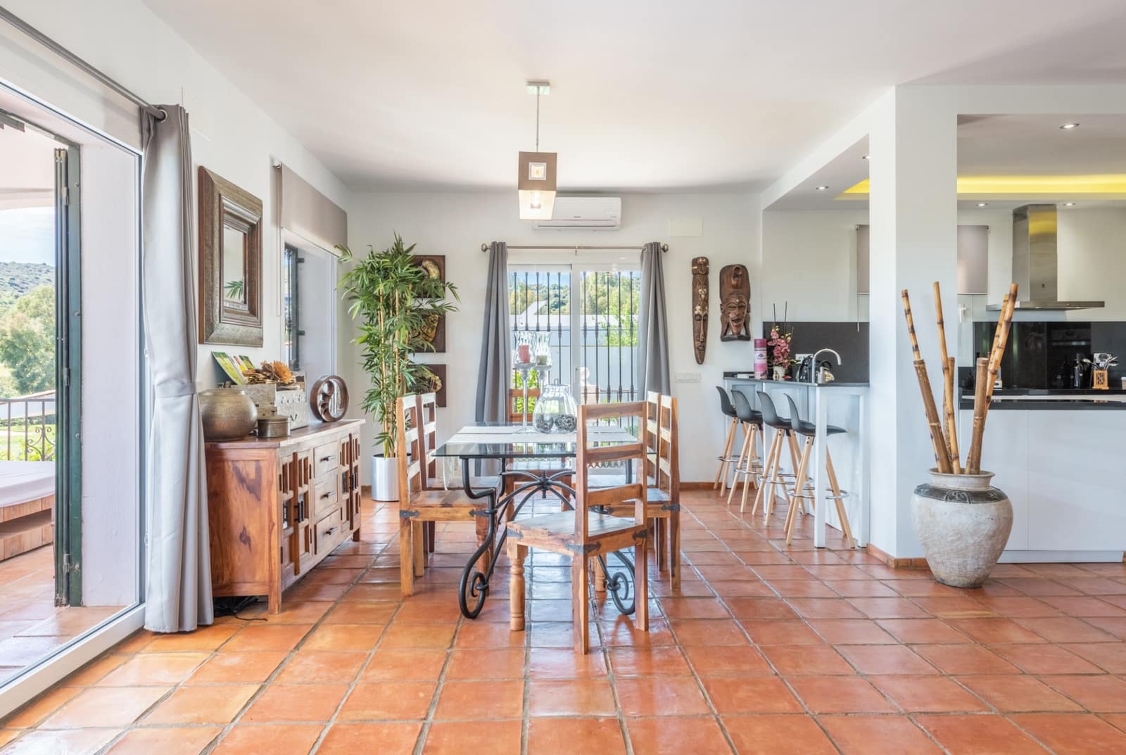 5 chambre Villa/Maison à vendre à Estepona avec piscine garage - 1 390 000 € (Ref: 9019275)