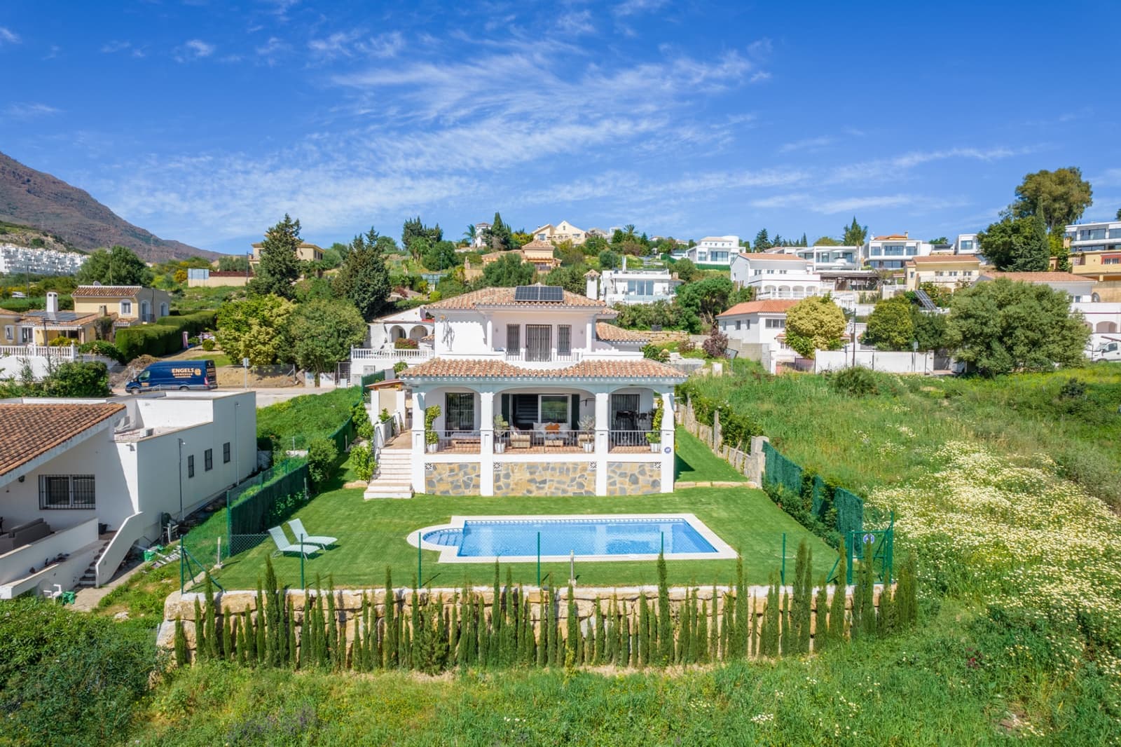 5 chambre Villa/Maison à vendre à Estepona avec piscine garage - 1 390 000 € (Ref: 9019275)