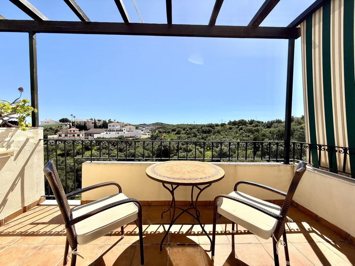 2 bedroom Penthouse for sale in Mijas Costa with pool garage - € 320,000 (Ref: 9027228)