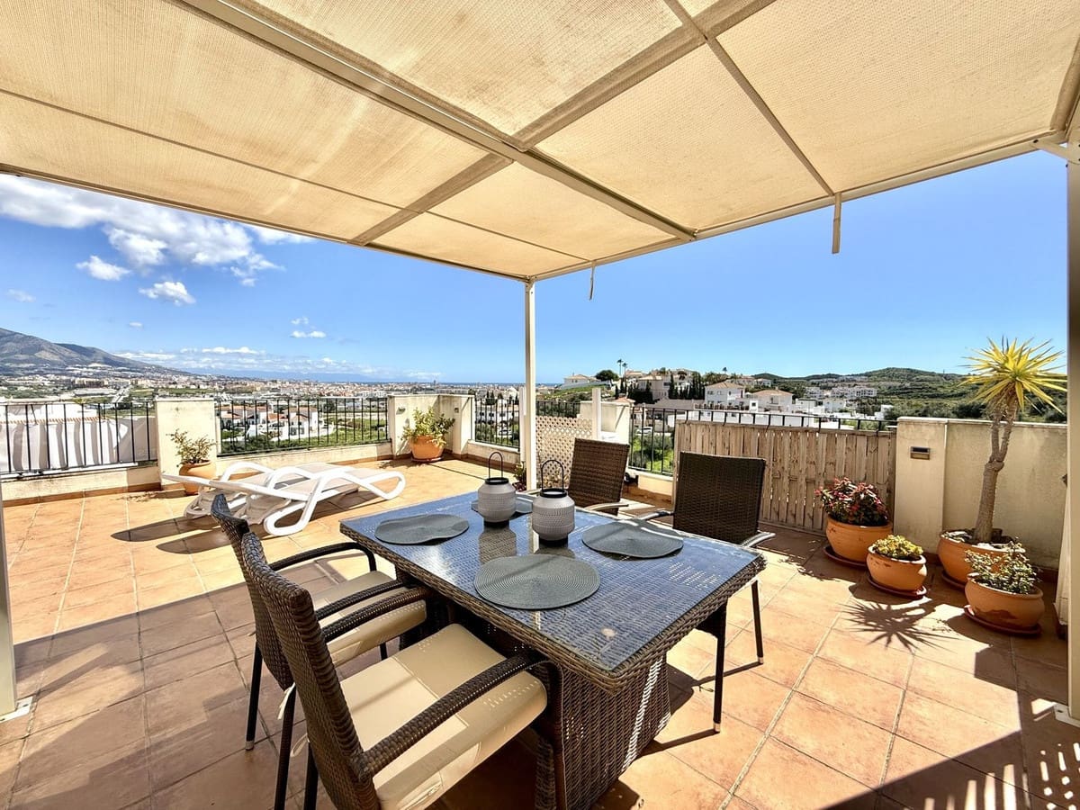 2 bedroom Penthouse for sale in Mijas Costa with pool garage - € 320,000 (Ref: 9027228)