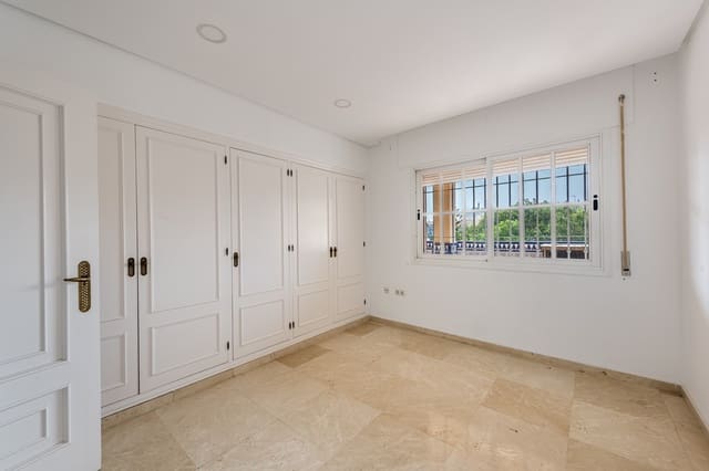 6 sovrum Takvåning till salu i Fuengirola med pool garage - 795 000 € (Ref: 9043995)