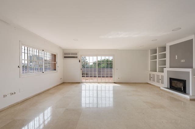 6 sovrum Takvåning till salu i Fuengirola med pool garage - 795 000 € (Ref: 9043995)