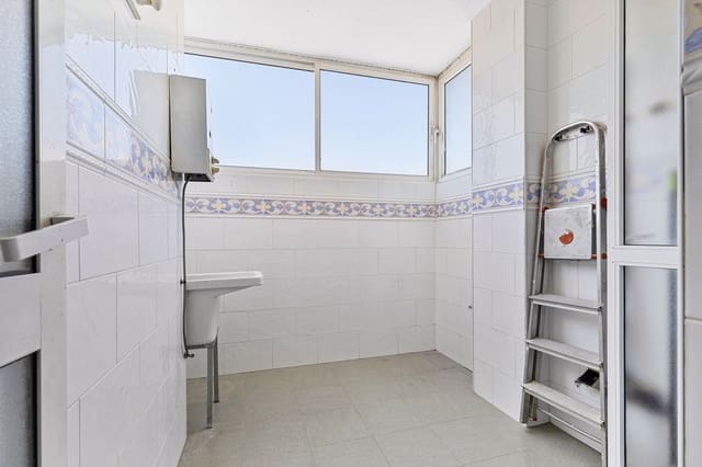 4 soverom Leilighet til salgs i Fuengirola med garasje - € 599 000 (Ref: 9086489)