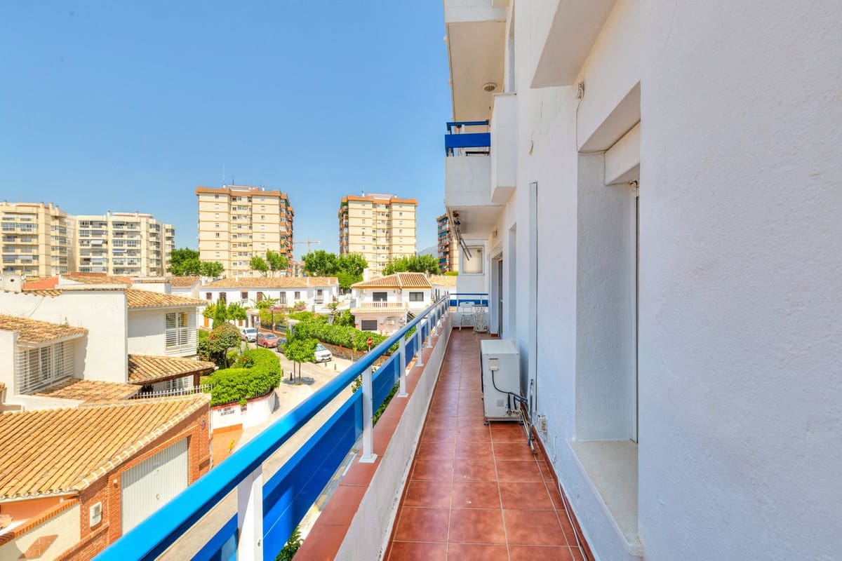 4 bedroom Apartment for sale in Fuengirola with garage - € 599,000 (Ref: 9086489)