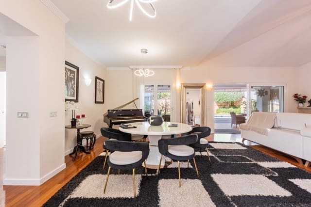 6 sypialnia Willa na sprzedaż w Mijas Costa, Mijas z basenem garażem - 1 495 000 € (Ref: 9103764)