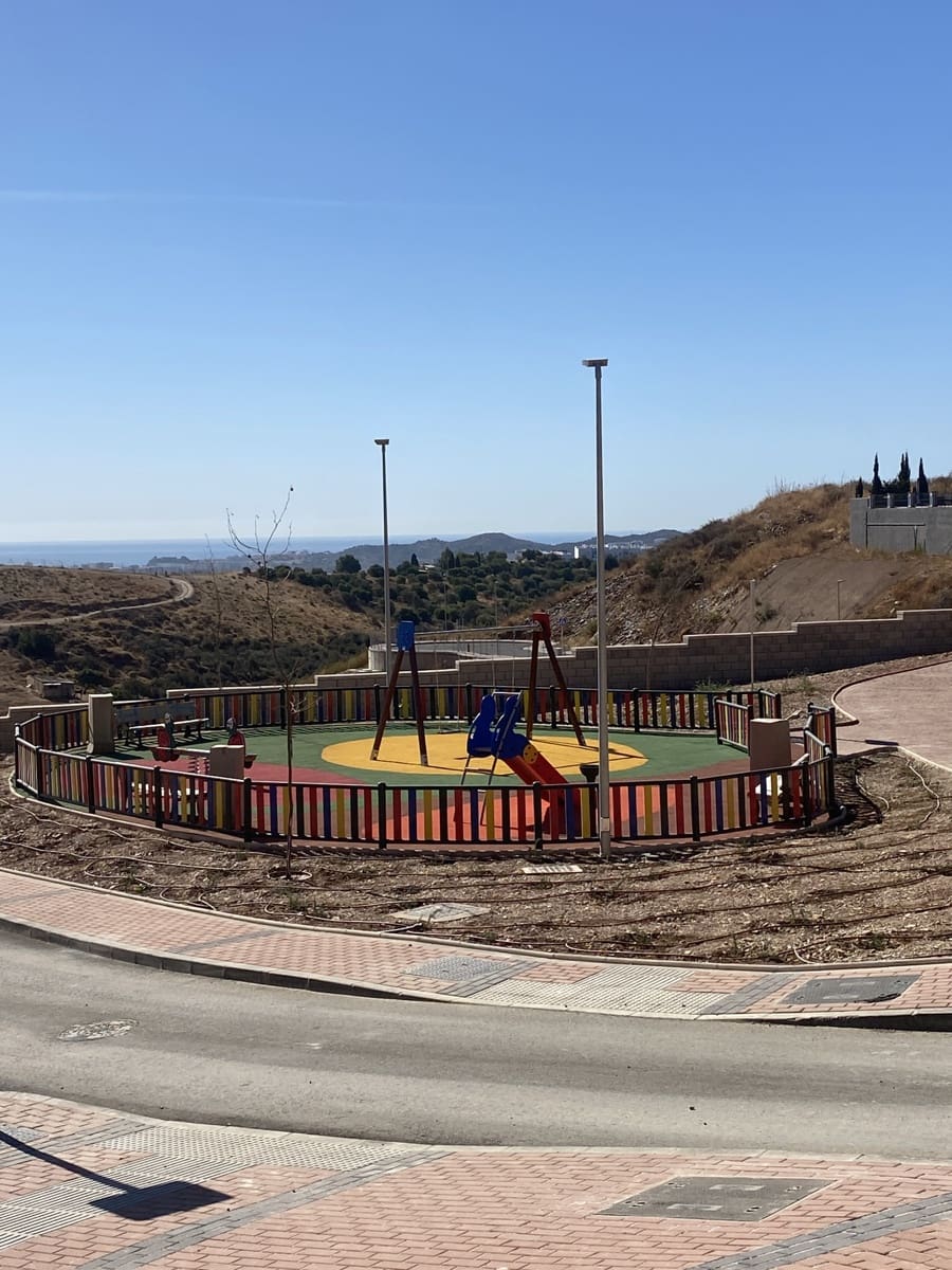 Byggegrund til salg i Mijas - € 125.000 (Ref: 9123716)