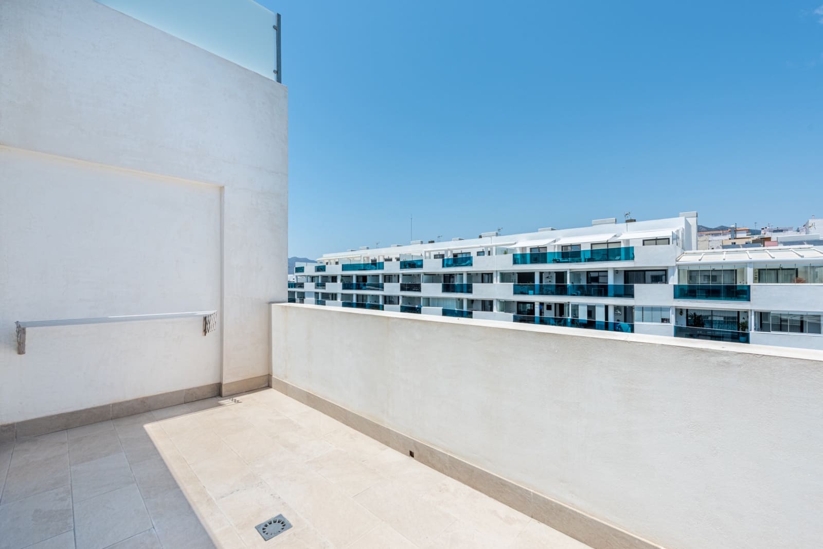 3 slaapkamer Penthouse te koop in Mijas Costa met zwembad garage - € 695.000 (Ref: 9146227)
