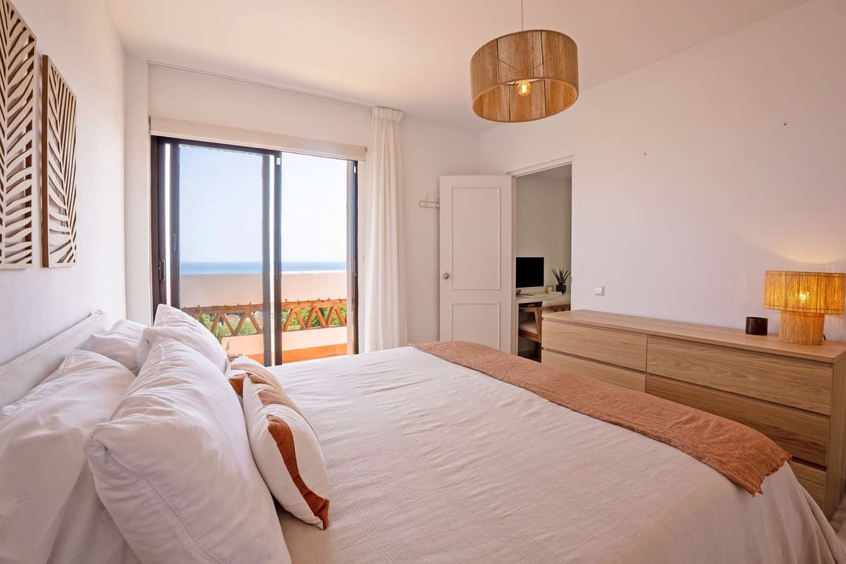 2 sypialnia Apartament na sprzedaż w Calahonda z basenem garażem - 449 500 € (Ref: 9203324)