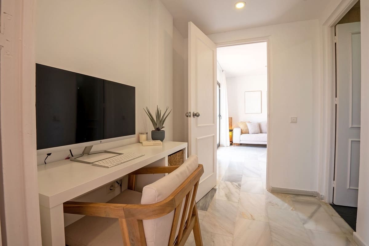 2 sypialnia Apartament na sprzedaż w Calahonda z basenem garażem - 449 500 € (Ref: 9203324)