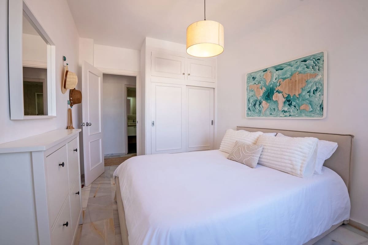 2 sypialnia Apartament na sprzedaż w Calahonda z basenem garażem - 449 500 € (Ref: 9203324)