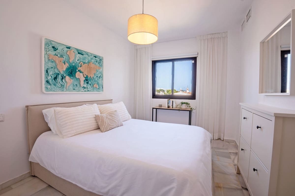 2 sypialnia Apartament na sprzedaż w Calahonda z basenem garażem - 449 500 € (Ref: 9203324)