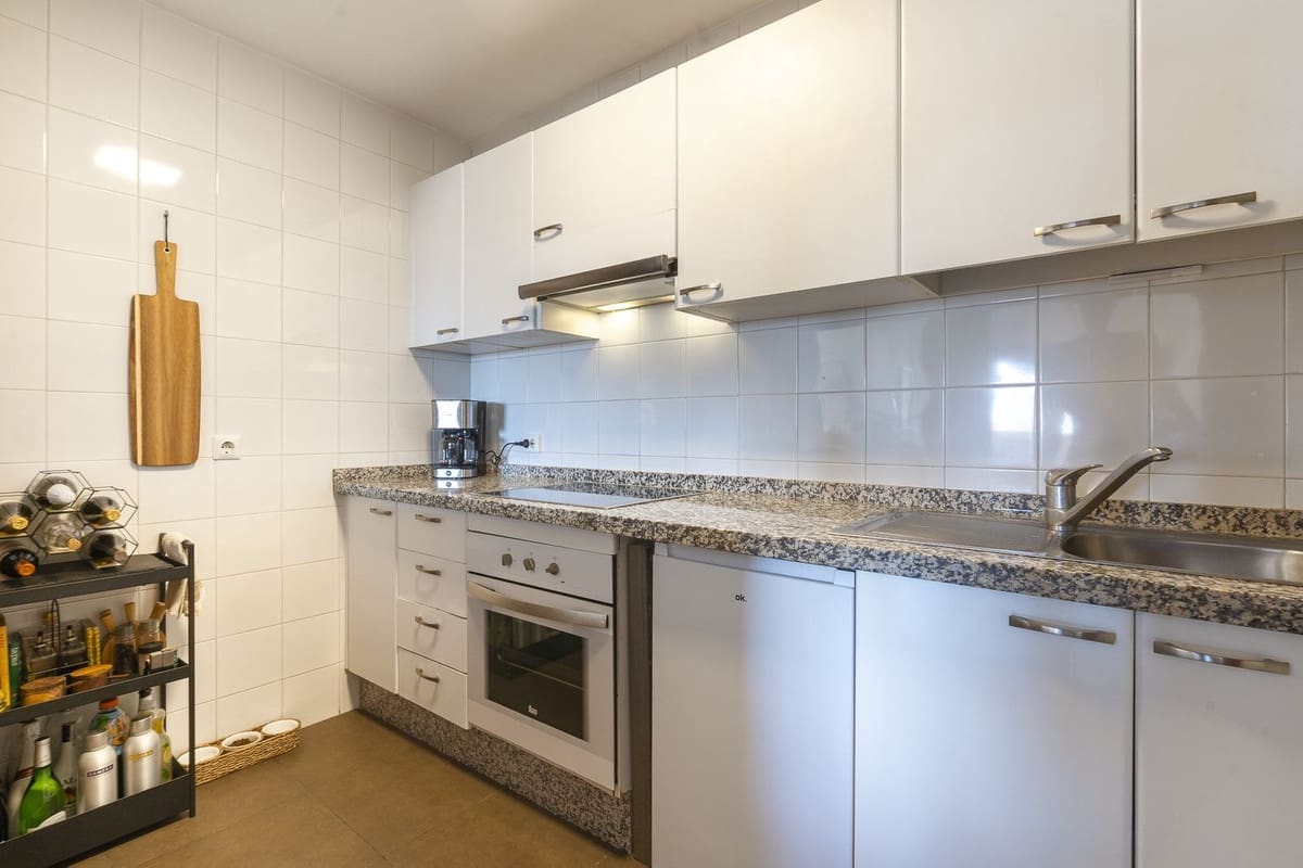 2 sypialnia Apartament na sprzedaż w Calahonda z basenem garażem - 449 500 € (Ref: 9203324)