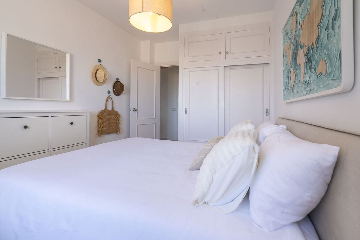 2 sypialnia Apartament na sprzedaż w Calahonda z basenem garażem - 449 500 € (Ref: 9203324)