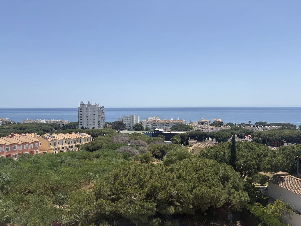 2 sypialnia Apartament na sprzedaż w Calahonda z basenem garażem - 449 500 € (Ref: 9203324)