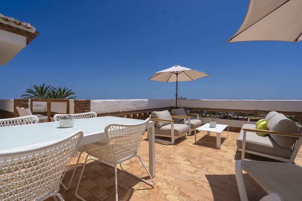 2 sypialnia Apartament na sprzedaż w Calahonda z basenem garażem - 449 500 € (Ref: 9203324)