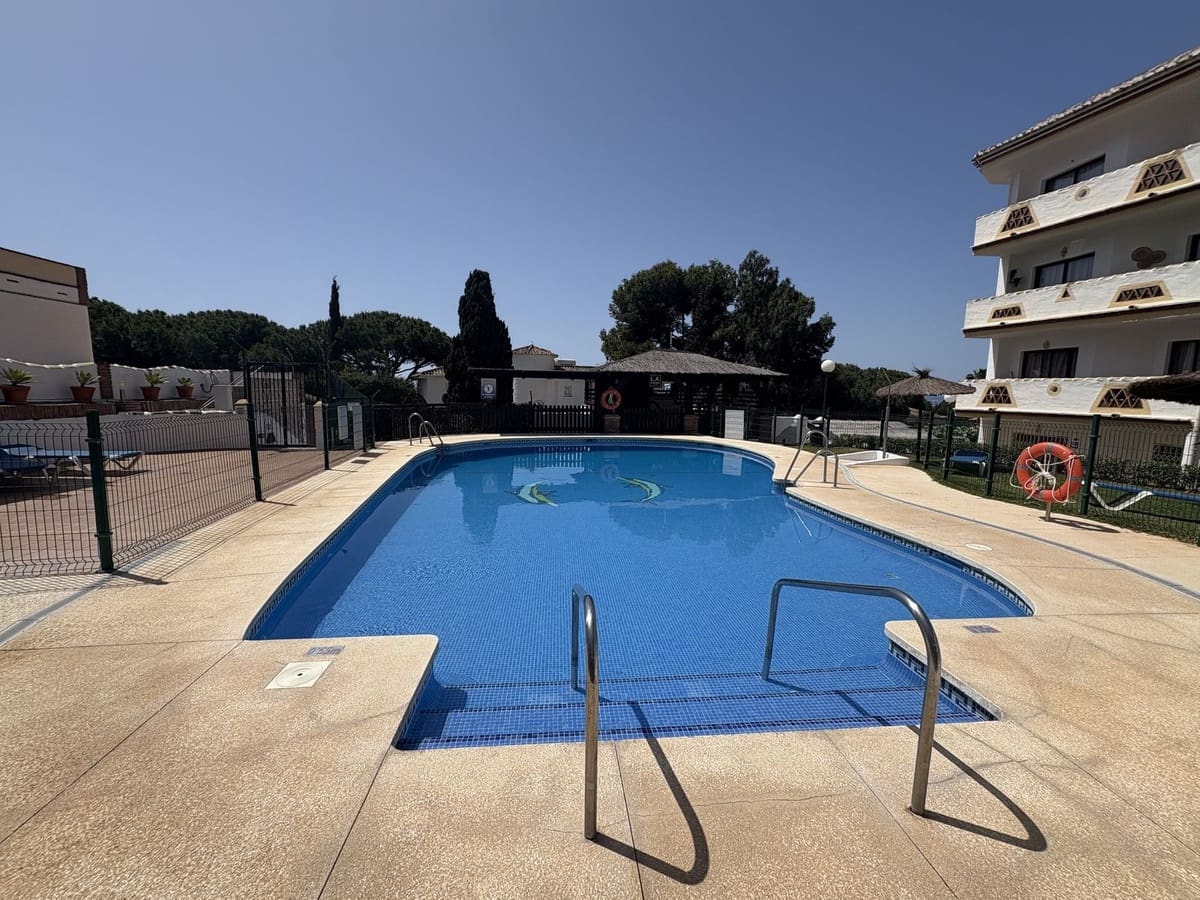 2 sypialnia Apartament na sprzedaż w Calahonda z basenem garażem - 449 500 € (Ref: 9203324)